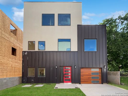 Attached, Exterior, Facade, Modern