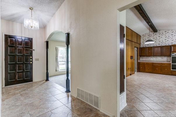 Chandelier, Interior, Kitchen