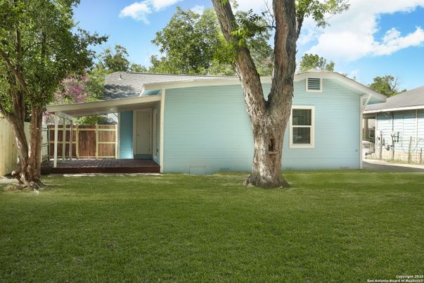 Backyard, Exterior