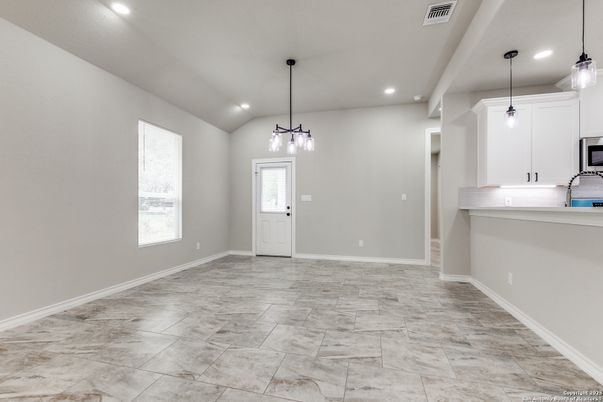 Empty room, Interior, Pendant Lights, Recessed Lighting