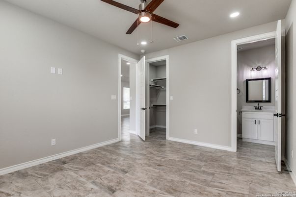 Bathroom, Empty room, Interior, Recessed Lighting