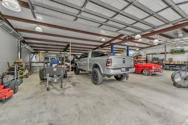Garage, Interior