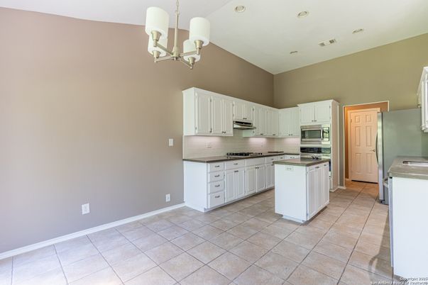 Chandelier, Interior, Kitchen, Recessed Lighting, Stainless Steel Appliances