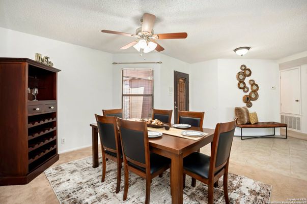 Dining room, Interior