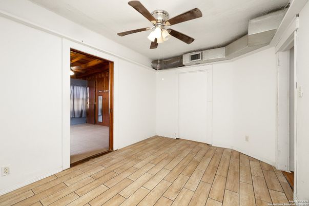Empty room, Interior, Wood Texture Flooring, Wooden Walls