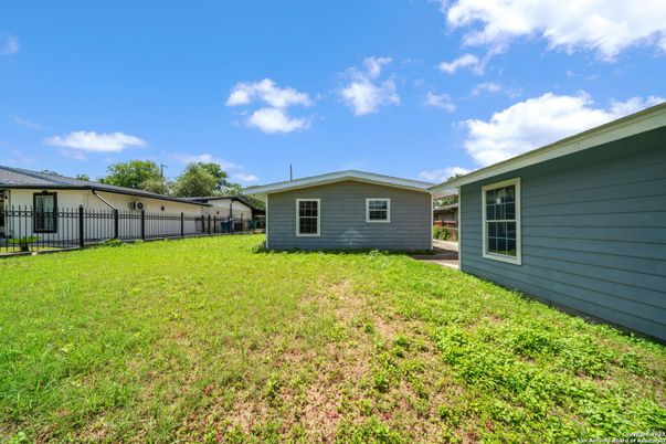 Backyard, Exterior