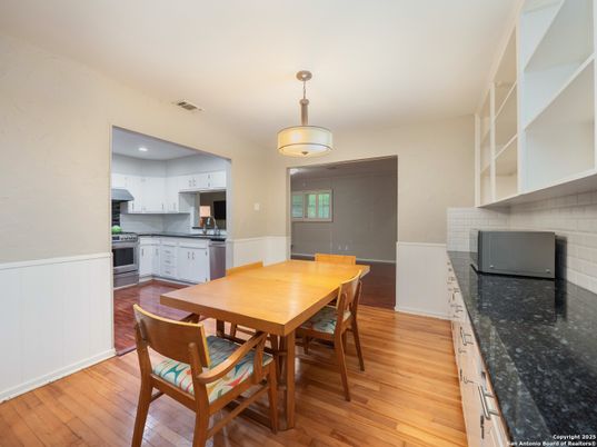 Dining room, Interior, Kitchen, Recessed Lighting, Wood Texture Flooring