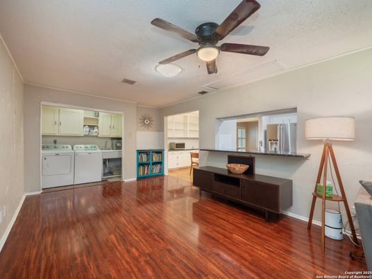 Interior, Kitchen, Washer, Wood Texture Flooring