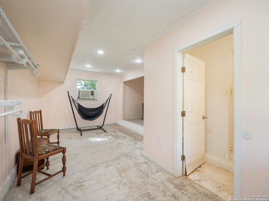Interior, Recessed Lighting