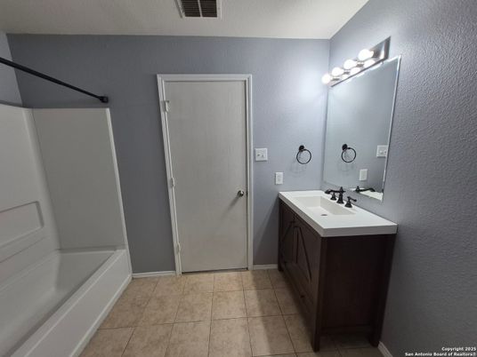 Bathroom, Dual Sink Vanities, Interior