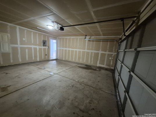 Garage, Interior