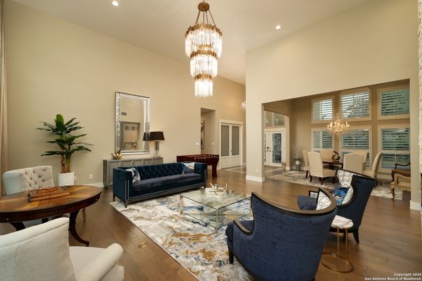 Chandelier, Dining room, Interior, Living room, Recessed Lighting, Wood Texture Flooring