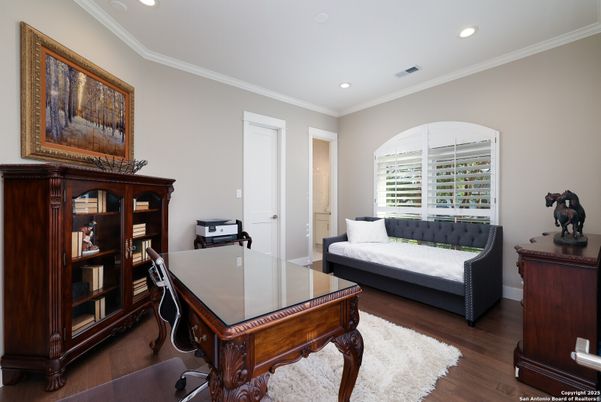Home Office, Interior, Recessed Lighting, Wood Texture Flooring