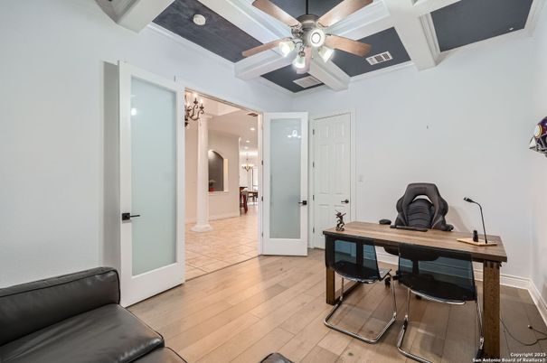 Interior, Recessed Lighting, Wood Texture Flooring