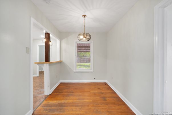 Empty room, Interior, Pendant Lights, Recessed Lighting, Wood Texture Flooring