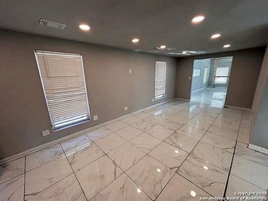 Empty room, Interior, Marble, Recessed Lighting