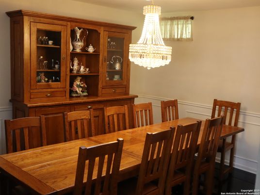 Chandelier, Dining room, Interior