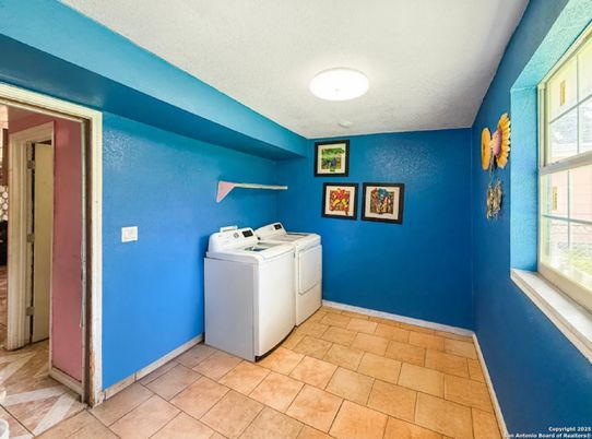 Interior, Washer