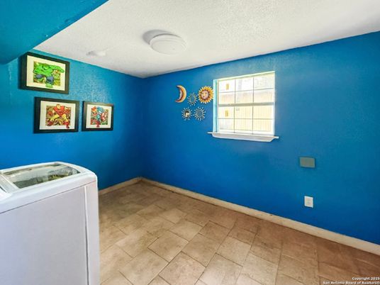 Empty room, Interior, Washer