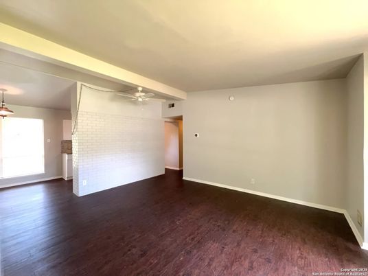 Empty room, Interior, Pendant Lights, Wood Texture Flooring