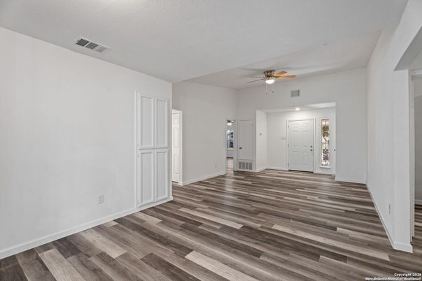 Empty room, Interior, Recessed Lighting, Wood Texture Flooring