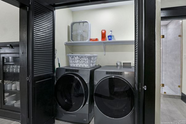 Interior, Utility Closets, Washer