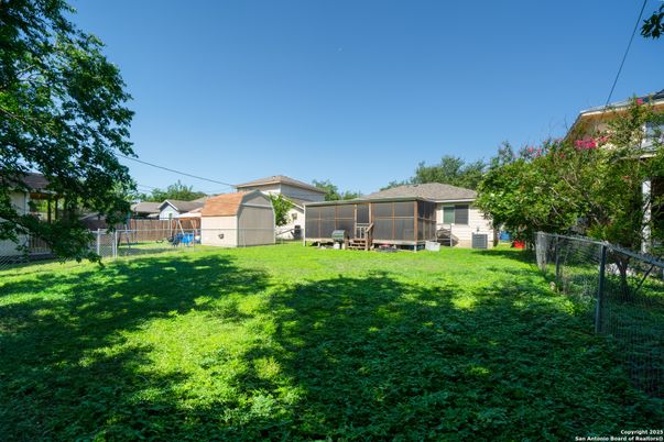 Backyard, Exterior