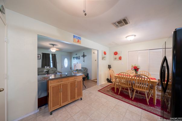Dining room, Interior