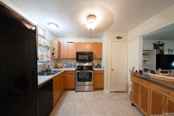 Interior, Kitchen, Stainless Steel Appliances