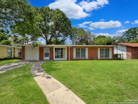 Attached, Exterior, Facade, Brick Facade, Ranch