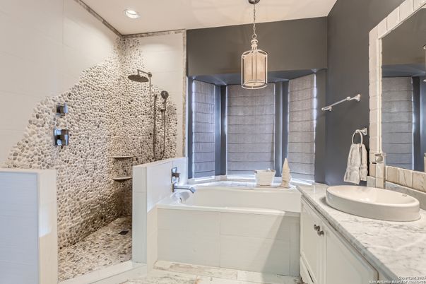 Bathroom, Glass Shower, Interior, Pendant Lights, Recessed Lighting