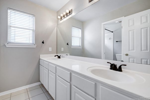 Bathroom, Dual Sink Vanities, Interior