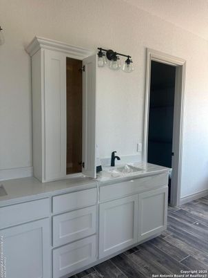Bathroom, Dual Sink Vanities, Interior, Wood Texture Flooring