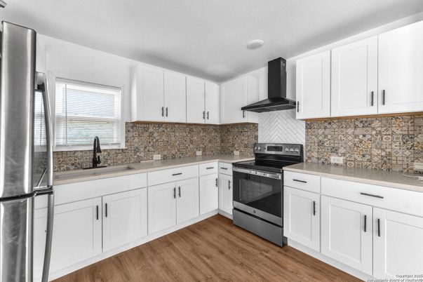 Interior, Kitchen, Stainless Steel Appliances, Wood Texture Flooring