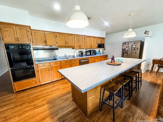 Interior, Kitchen, Pendant Lights, Recessed Lighting, Wood Texture Flooring