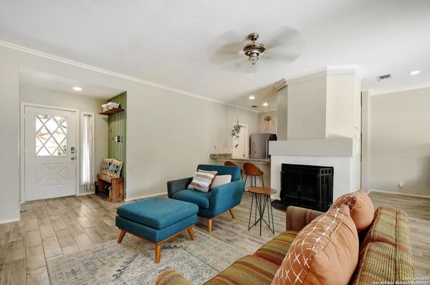 Fireplace, Interior, Living room, Pendant Lights, Recessed Lighting, Wood Texture Flooring