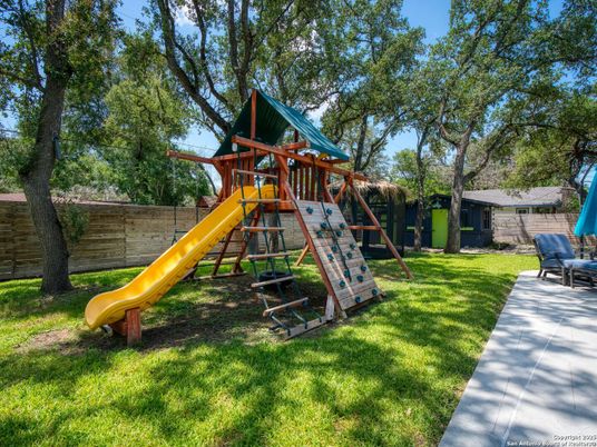Backyard, Exterior, Playground