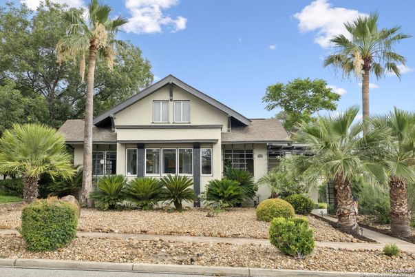 Exterior, Facade, American Craftsman