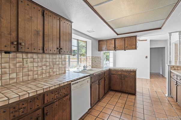 Interior, Kitchen, Tile Countertops