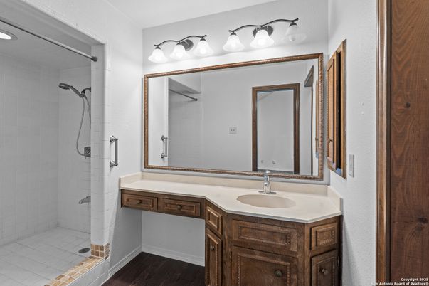 Bathroom, Dual Sink Vanities, Interior, Wood Texture Flooring