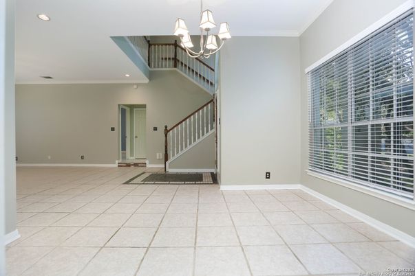 Chandelier, Empty room, Interior, Recessed Lighting