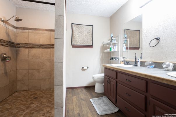 Bathroom, Dual Sink Vanities, Interior, Wood Texture Flooring