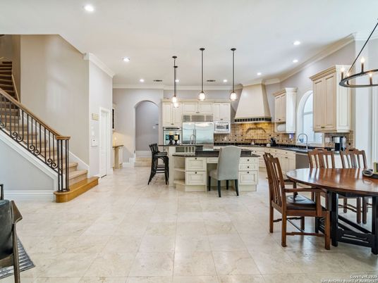 Dining room, Interior, Kitchen, Pendant Lights, Recessed Lighting, Stainless Steel Appliances