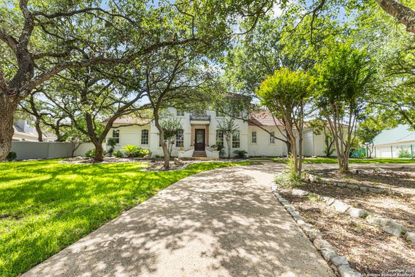 Backyard, Exterior, Facade, French Provincial