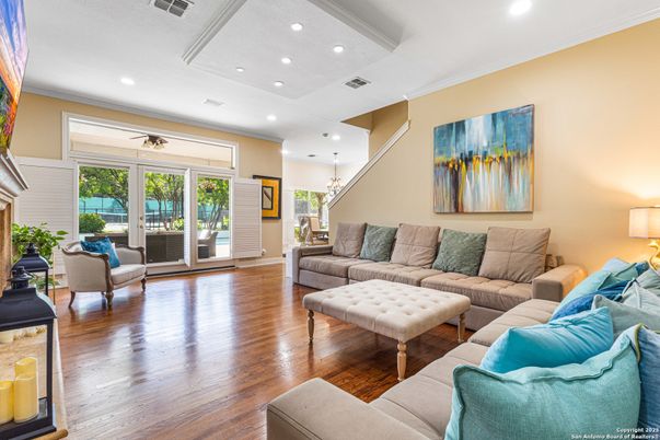 Fireplace, Interior, Living room, Pendant Lights, Recessed Lighting, Wood Texture Flooring