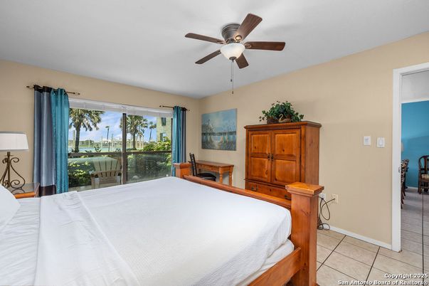 Bedroom, Interior, Water