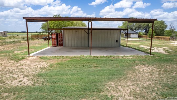 Backyard, Detached Garage, Exterior
