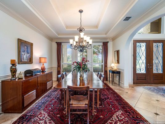 Chandelier, Dining room, Interior