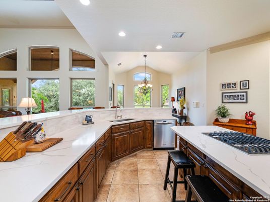 Chandelier, Interior, Kitchen, Recessed Lighting, Stainless Steel Appliances