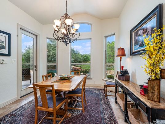 Chandelier, Dining room, Interior